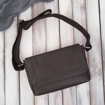 Torebka damska mała listonoszka skórzana na ramię brązowa E-35-BR