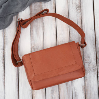 Torebka damska mała listonoszka skórzana na ramię koniakowa E-35-CG