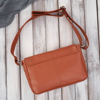 Torebka damska mała listonoszka skórzana na ramię koniakowa E-35-CG