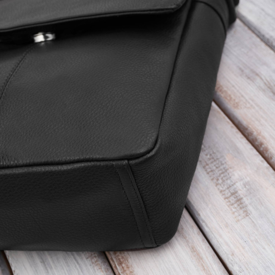 Listonoszka męska klasyczna ze skóry naturalnej czarna Paolo Peruzzi E-31-BL