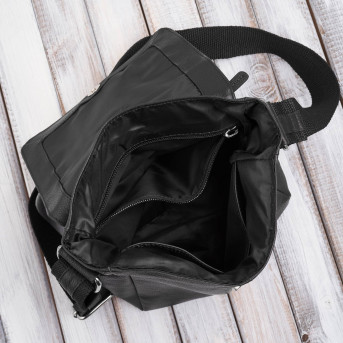 Listonoszka męska klasyczna ze skóry naturalnej czarna Paolo Peruzzi E-31-BL