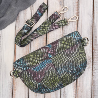 Nerka skórzana saszetka damska na pas z printem imitującym skórę wężową T-36-A