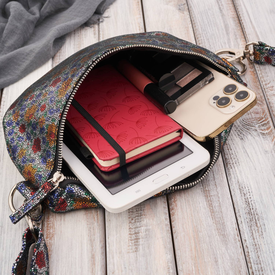 Nerka damska skórzana w kwiaty saszetka na pas na ramię T-36-B