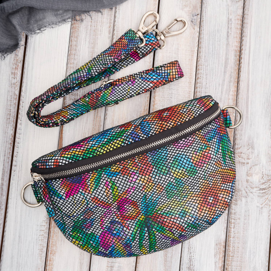 Nerka damska skórzana w kwiaty saszetka na pas Paolo Peruzzi T-36-C