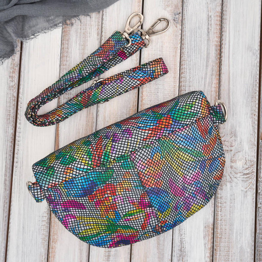 Nerka damska skórzana w kwiaty saszetka na pas Paolo Peruzzi T-36-C