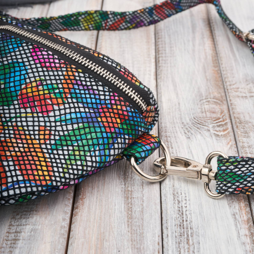 Nerka damska skórzana w kwiaty saszetka na pas Paolo Peruzzi T-36-C