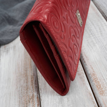 Portfel damski skórzany duży z tłoczeniem w kwiaty czerwony Paolo Peruzzi AL-12-RD