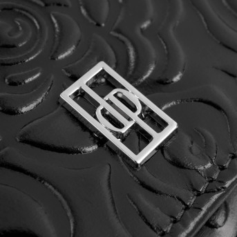 Portfel damski skórzany z tłoczeniem w kwiaty czarny z ochroną RFID Paolo Peruzzi AL-12-BL