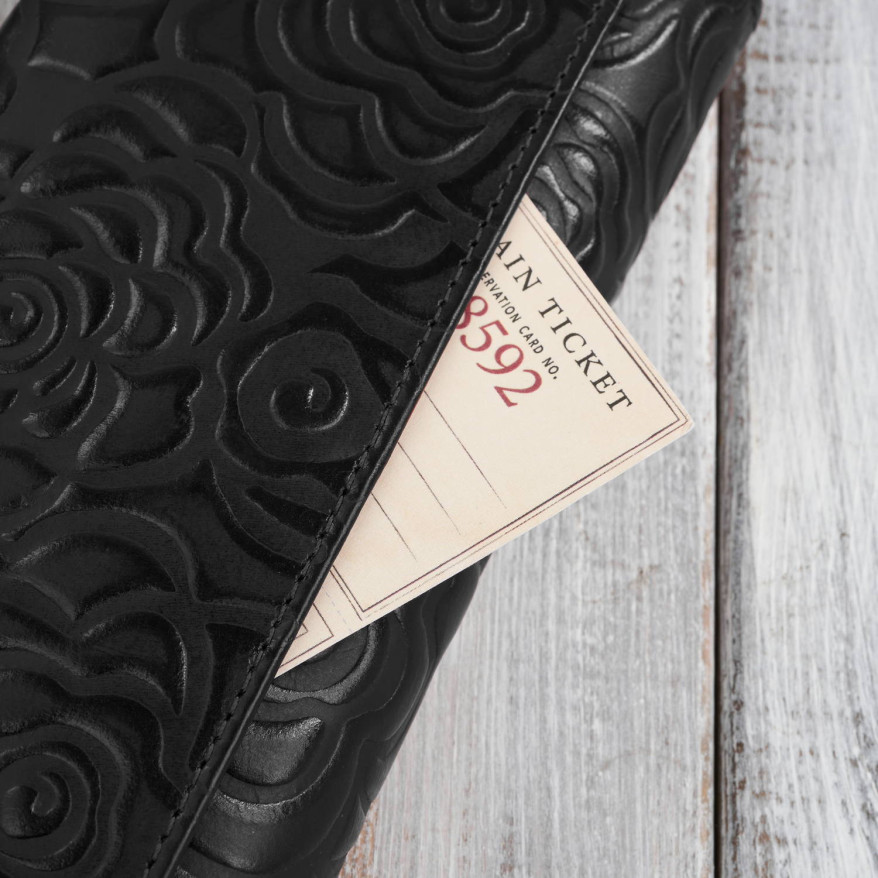 Portfel damski skórzany z tłoczeniem w kwiaty czarny z ochroną RFID Paolo Peruzzi AL-12-BL