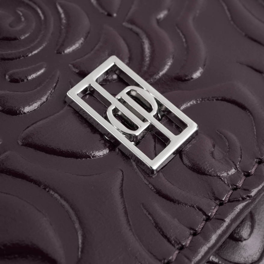 Poziomy portfel damski skórzany w kolorze burgundowym z metalowym logo duży Paolo Peruzzi  AL-12-BGD