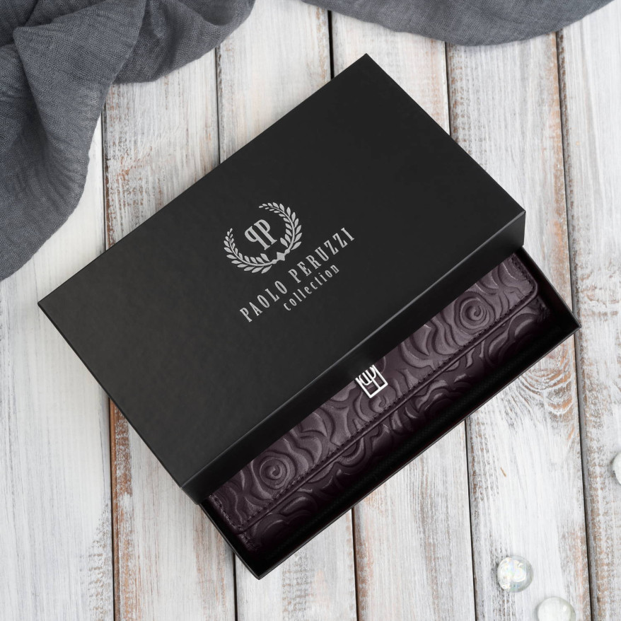 Poziomy portfel damski skórzany w kolorze burgundowym z metalowym logo duży Paolo Peruzzi  AL-12-BGD