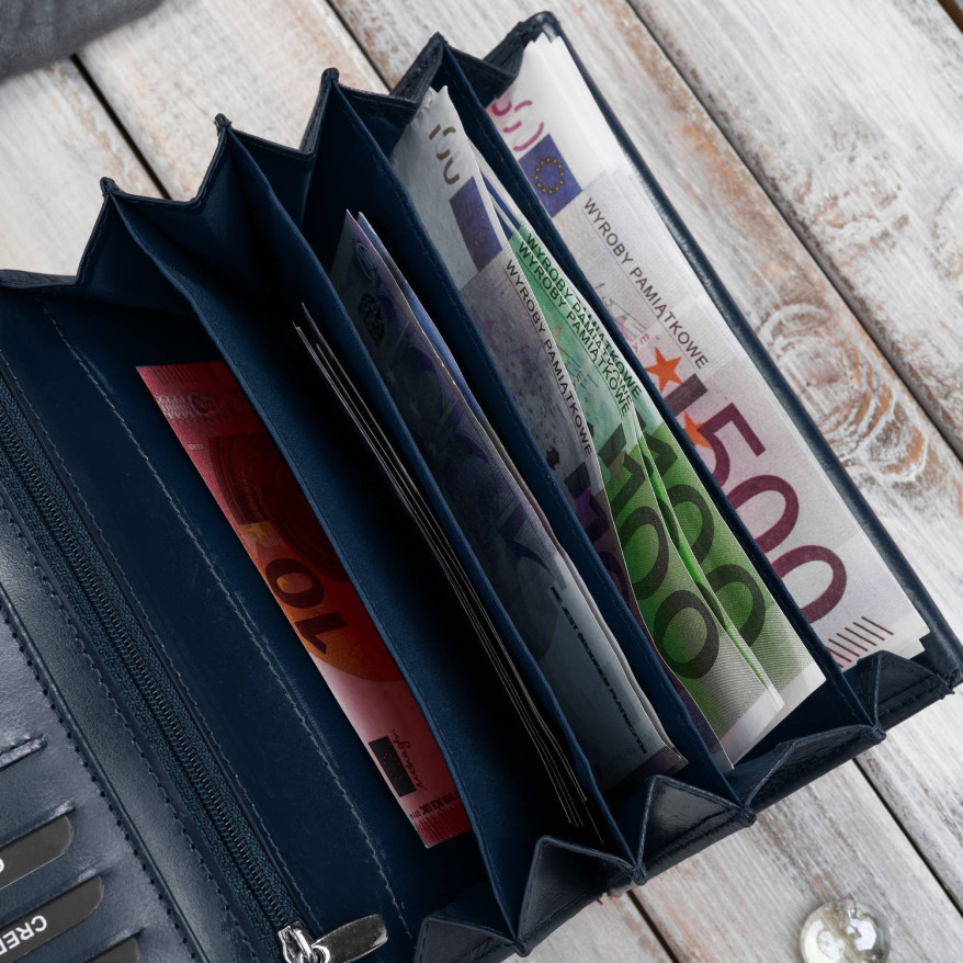 Duży portfel damski skórzany z tłoczeniem w kwiaty granatowy Paolo Peruzzi AL-14-NV