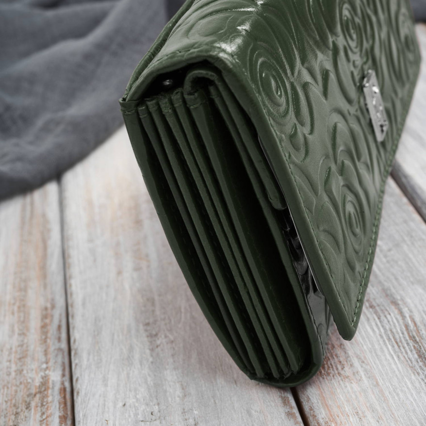 Ciemnozielony portfel damski skórzany w kwiaty duży poziomy Paolo Peruzzi AL-14-GB