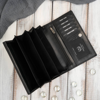 Czarny portfel damski skórzany w kwiaty z metalowym logo duży Paolo Peruzzi AL-14-BL