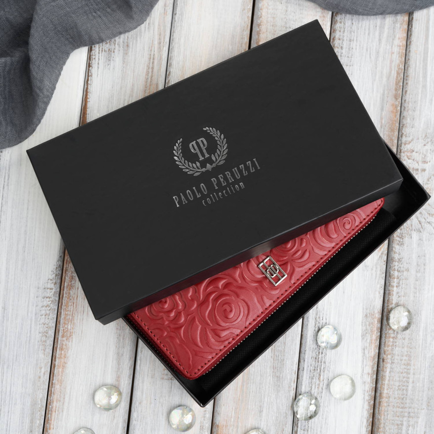 Portfel damski skórzany w kwiaty czerwony z metalowym logo Paolo Peruzzi AL-13-RD