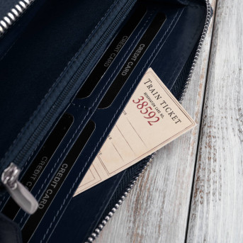 Poziomy portfel damski skórzany granatowy w kwiaty z metalowym logo Paolo Peruzzi AL-13-NV