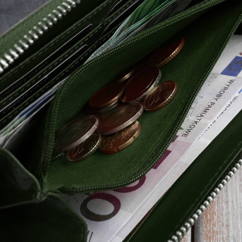 Ciemnozielony portfel damski skórzany z tłoczeniem kwiatowym RFID Paolo Peruzzi  AL-13-GB