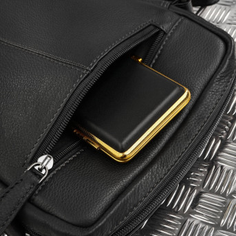 Saszetka męska skórzana na ramię z tłoczeniem typu carbon czarna AL-19-BL