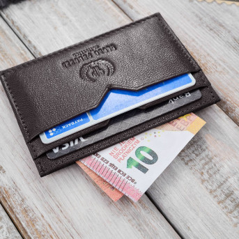 Etui na karty i wizytówki skórzane minimalistyczne praktyczne etui brązowe Paolo Peruzzi T-150-BR