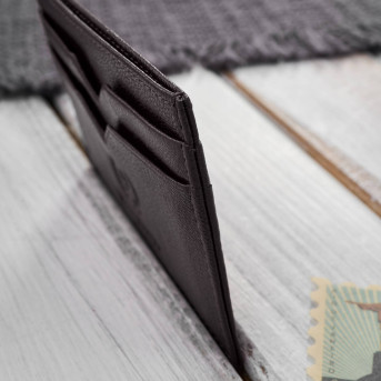 Etui na karty i wizytówki skórzane minimalistyczne praktyczne etui brązowe Paolo Peruzzi T-150-BR