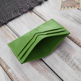 Etui na karty i wizytówki skórzane minimalistyczne praktyczne etui zielone Paolo Peruzzi T-150-GR