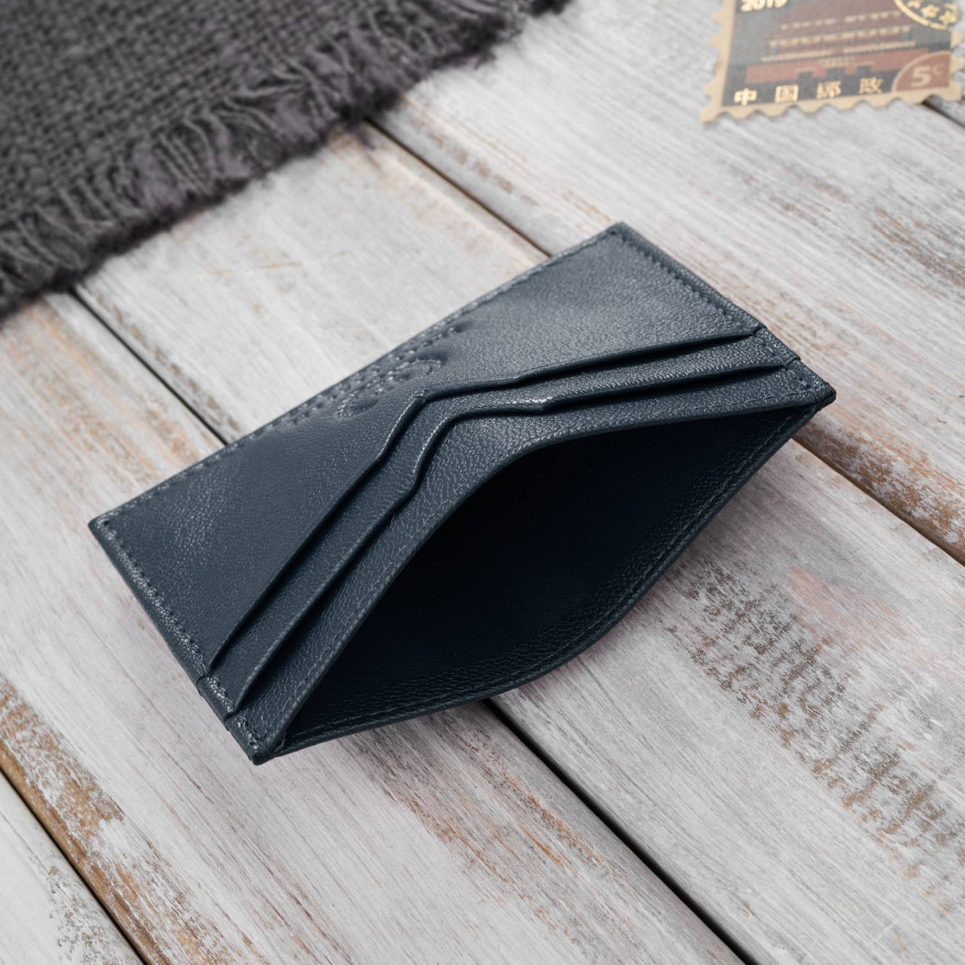 Etui na karty i wizytówki skórzane minimalistyczne praktyczne etui granatowe Paolo Peruzzi T-150-NV