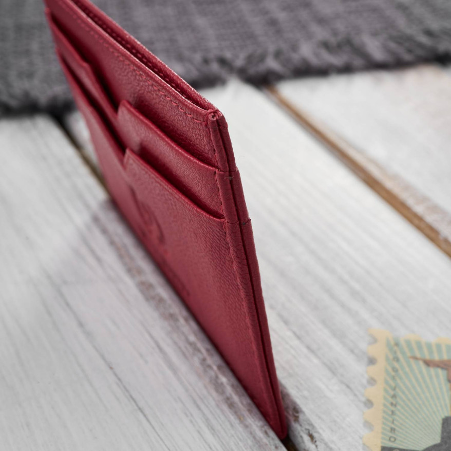 Etui na karty i wizytówki skórzane minimalistyczne praktyczne etui czerwone Paolo Peruzzi T-150-RD