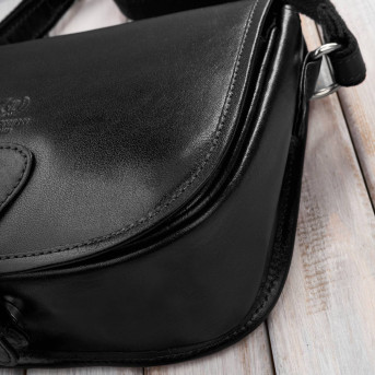 Torebka damska skórzana listonoszka ze skóry licowej czarna T-39-KBL