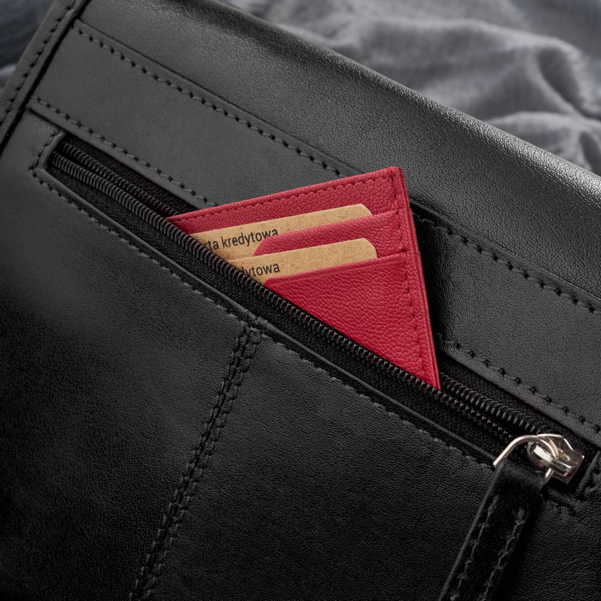 Torebka damska skórzana listonoszka ze skóry licowej czarna T-39-KBL