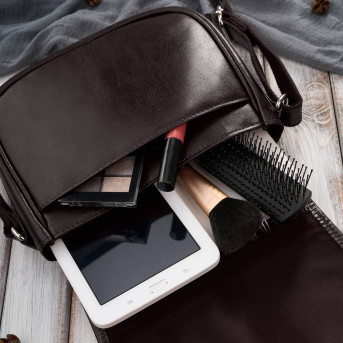 Torebka damska skórzana listonoszka ze skóry licowej brązowa T-39-KBR