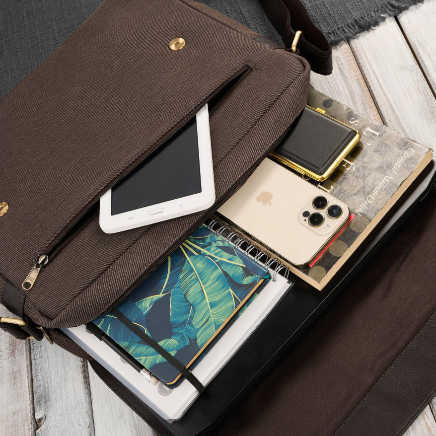 Torba męska na ramię na laptopa ze skóry naturalnej i canvasu brązowa AY-02-BR