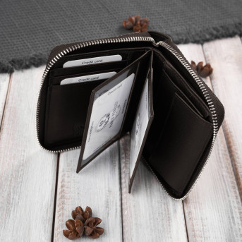 Portfel męski w orientacji pionowej brązowy bawełniany canvas i skóra naturalna AY-06-BR