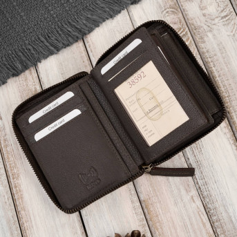 Portfel męski w orientacji pionowej brązowy bawełniany canvas i skóra naturalna AY-06-BR