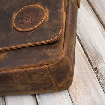Męska brązowa torba na ramie ze skóry naturalnej vintage T-147-HBR