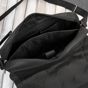 Męska czarna skórzana torba na ramie na laptopa vintage T-148-HBL