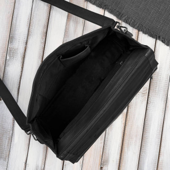 Męska aktówka ze skóry naturalnej czarna na dokumenty teczka na ramie z kluczykiem T-146-BL