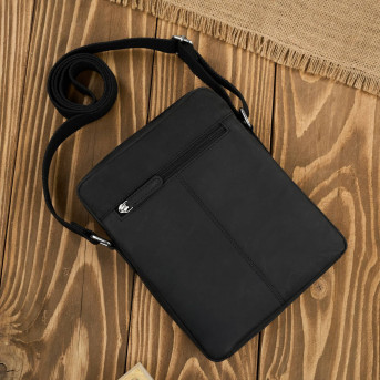 Saszetka męska skórzana na ramię czarna listonoszka vintage