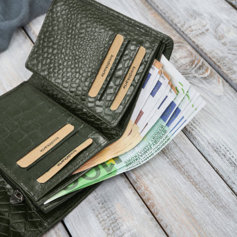 Portfel damski skórzany mały ciemnozielony croco w orientacji poziomej z RFID Paolo Peruzzi