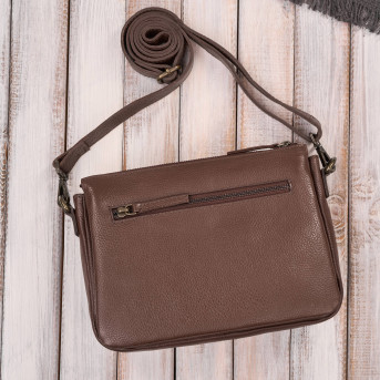 Torebka damska skórzana na ramię brązowa kompaktowa listonoszka IM-04-BR