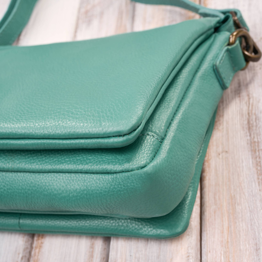 Torebka damska skórzana na ramię turkusowa kompaktowa listonoszka IM-04-AQ