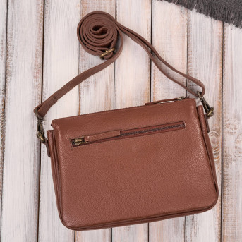 Torebka damska skórzana na ramię koniakowa kompaktowa listonoszka IM-04-CG