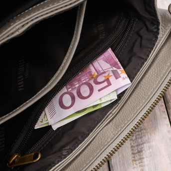 Torebka damska skórzana na ramię kremowa kompaktowa listonoszka IM-04-CR