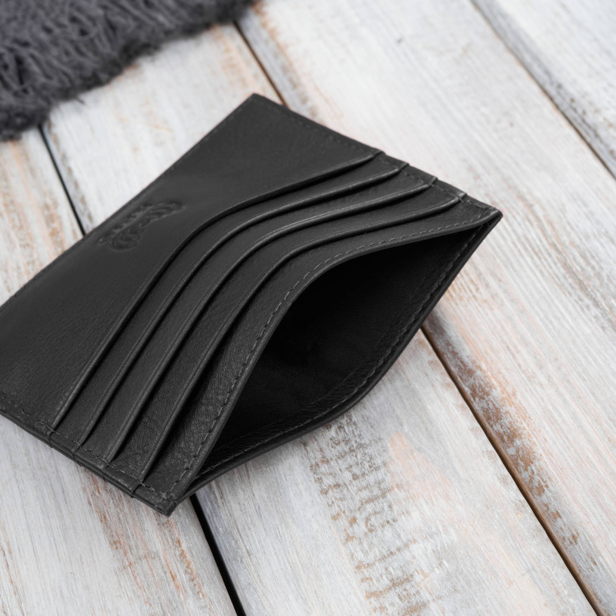 Etui na karty skórzane praktyczne etui czarne z wycięciem Paolo Peruzzi