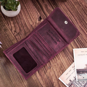 Portfel damski Paolo Peruzzi z postarzaną skórą w kolorze różowym