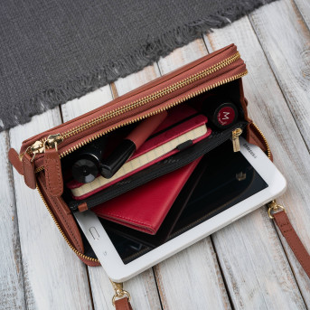 Damska skórzana kopertówka Paolo Peruzzi KV-02-CG – mała torebka koniakowa na ramię i do ręki ze złotymi okuciami