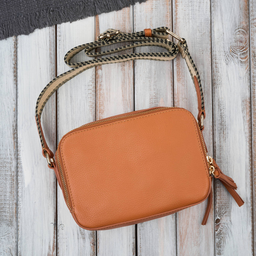 Torebka damska skórzana listonoszka na ramię modna koniakowa Paolo Peruzzi KV-03-CG