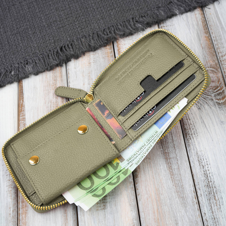 Portfel damski skórzany zielony mały RFID Paolo Peruzzi KV-04-GR – poziomy, zapinany na zamek