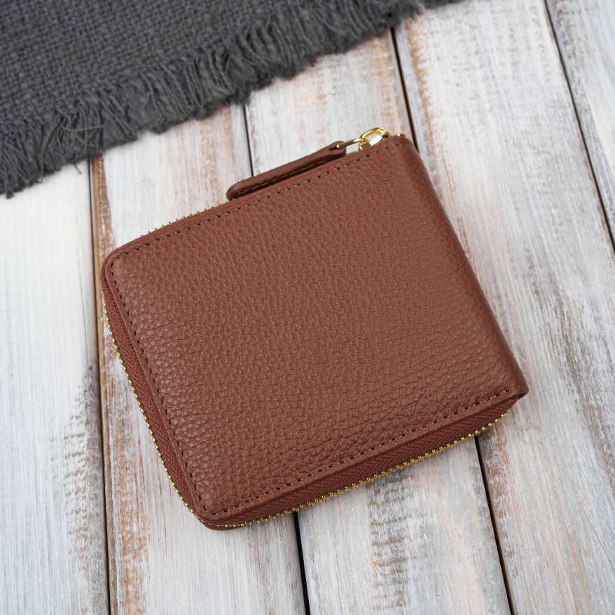 Portfel damski skórzany brązowy mały RFID Paolo Peruzzi KV-04-BR – poziomy, zapinany na zamek