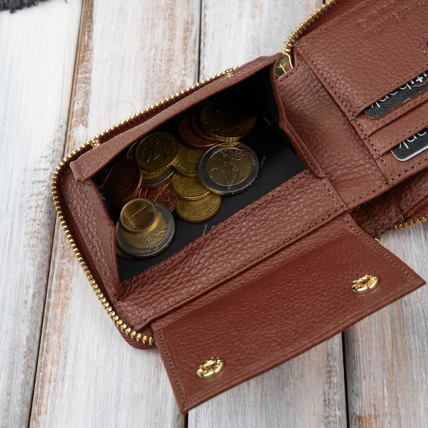 Portfel damski skórzany brązowy mały RFID Paolo Peruzzi KV-04-BR – poziomy, zapinany na zamek