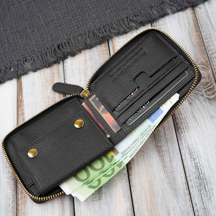 Portfel damski skórzany czarny mały RFID Paolo Peruzzi KV-04-BL – poziomy, zapinany na zamek